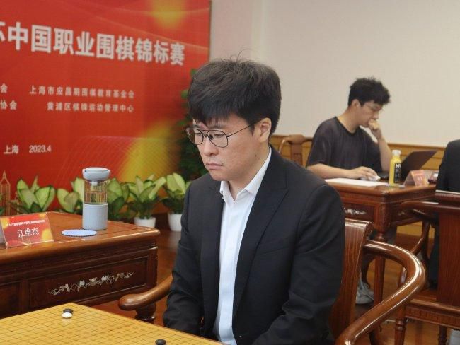 违者将追究其相关法律责任 图片由视觉中国供本网专稿，任何网站、报刊、电视台未经视觉中国许可，不得部分或全部转载 标签： 艾美奖凯特·布兰切特斯嘉丽·约翰逊 ： 相关新闻 项目复活？