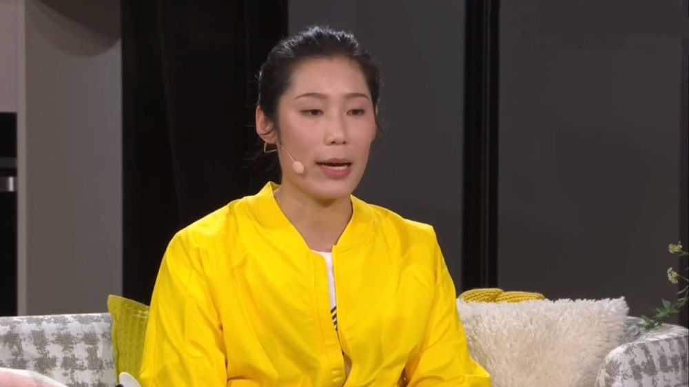 政策东风加速了这场跨界联动，让餐饮品牌与电影IP深度绑定，例如影院座椅旁的二维码直通商圈甜品店。